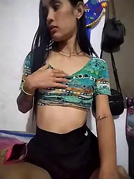 The-quee22 online show from 6, 11, 2025