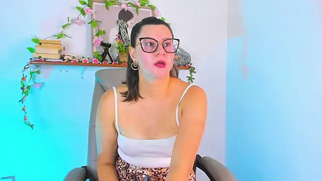 Chanelll Taylorr  online show from 7, 3, 2026