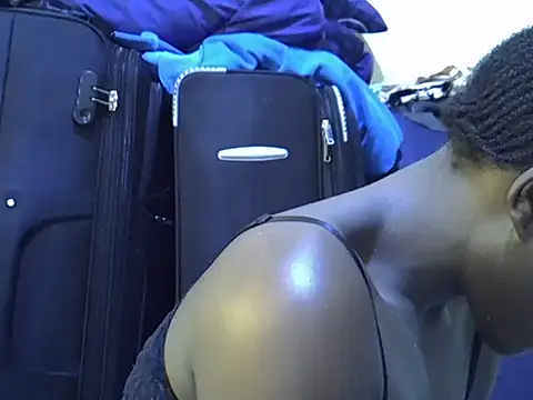 Adaline-Paris online show from 20, 10, 2025