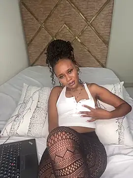 Snapshot of Star_Light2 chatting on 20, 12, 2024 Star Light2 online show from 20, 12, 2024