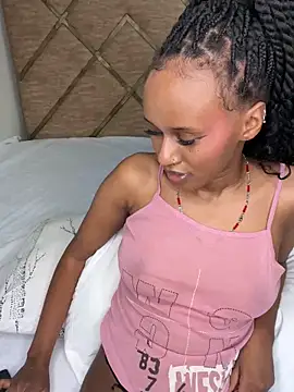 Snapshot of Star_Light2 chatting on 21, 12, 2024 Star Light2 online show from 21, 12, 2024