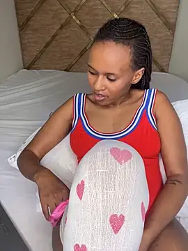 Snapshot of Star_Light2 chatting on 5, 10, 2025 Star Light2 online show from 5, 10, 2025