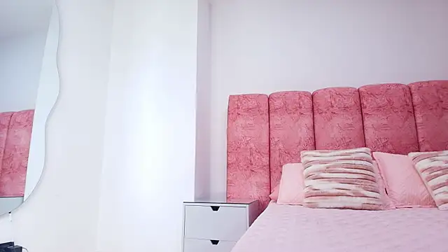 kendal rossi online show from 29, 11, 2025