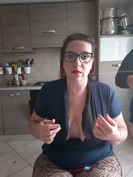 carolyne2023 online show from 19, 11, 2025