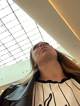 Sweet   Emily online show from 13, 10, 2025