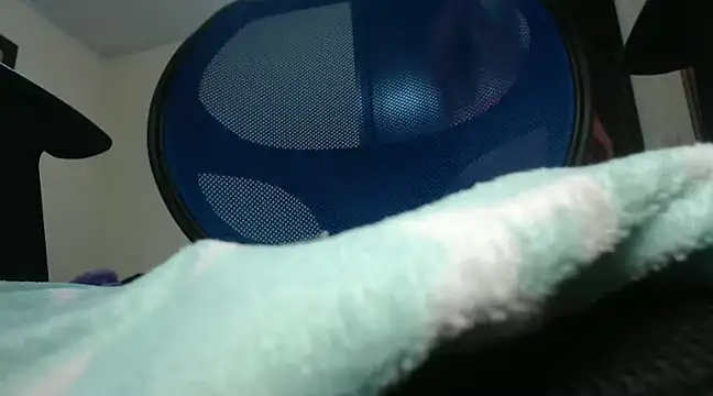 Amy Walker online show from 27, 12, 2024