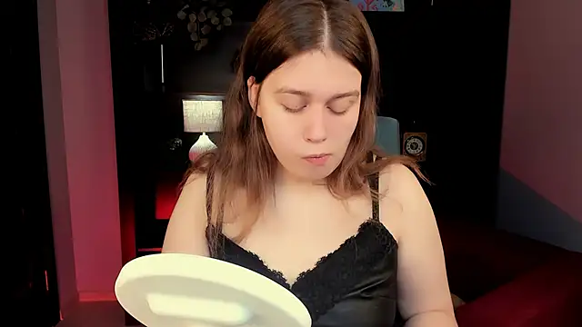 FioraMarmoris online show from 4, 2, 2026