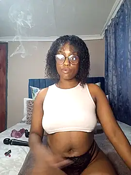 Queen-Chocolate online show from 1, 2, 2025