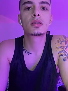 Snapshot of danny_42027 chatting on 22, 1, 2025 danny 42027 online show from 22, 1, 2025