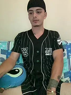 Snapshot of danny_42027 chatting on 15, 2, 2025 danny 42027 online show from 15, 2, 2025