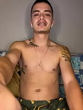 Snapshot of danny_42027 chatting on 22, 2, 2025 danny 42027 online show from 22, 2, 2025