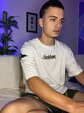 Snapshot of danny_42027 chatting on 28, 2, 2025 danny 42027 online show from 28, 2, 2025