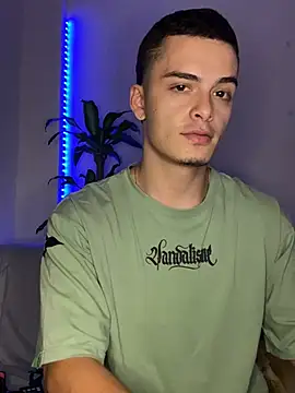 Snapshot of danny_42027 chatting on 3, 3, 2025 danny 42027 online show from 3, 3, 2025