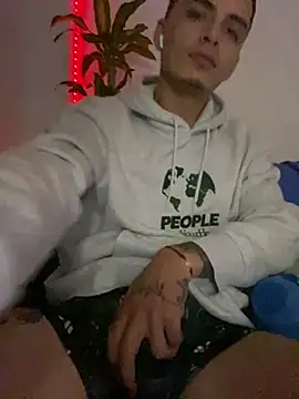 Snapshot of danny_42027 chatting on 9, 3, 2025 danny 42027 online show from 9, 3, 2025