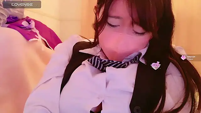 maii- online show from 5, 3, 2025