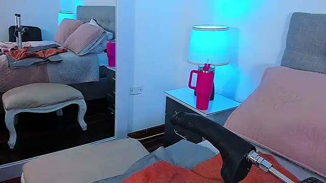 Samantha  Vega online show from 11, 4, 2026