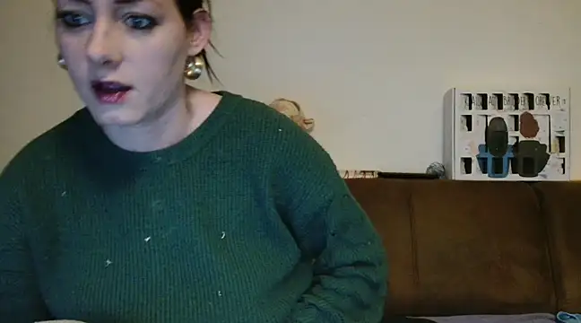 Jasmin-White online show from 4, 1, 2025