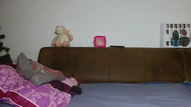 Jasmin-White online show from 11, 1, 2025