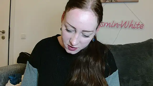Jasmin-White online show from 9, 5, 2026