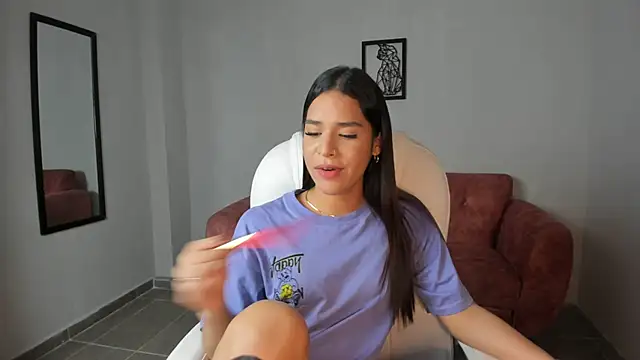 Alice23jones online show from 6, 2, 2025