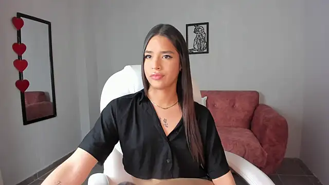 Alice23jones online show from 8, 3, 2025