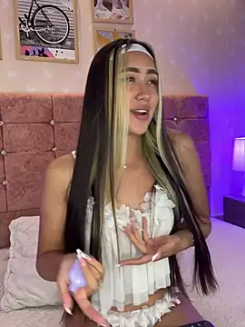 Snapshot of liaa_18 chatting on 18, 2, 2025 liaa 18 online show from 18, 2, 2025