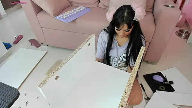 zoesullivan online show from 7, 1, 2025