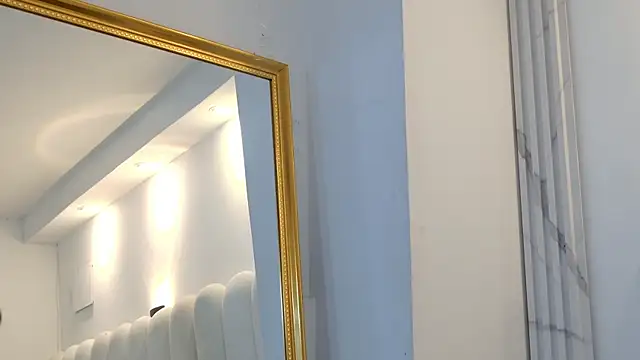 Juliabadlee online show from 11, 1, 2026