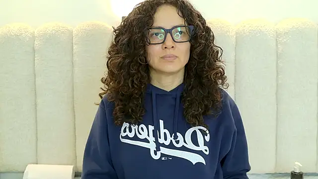 Juliabadlee online show from 26, 3, 2026