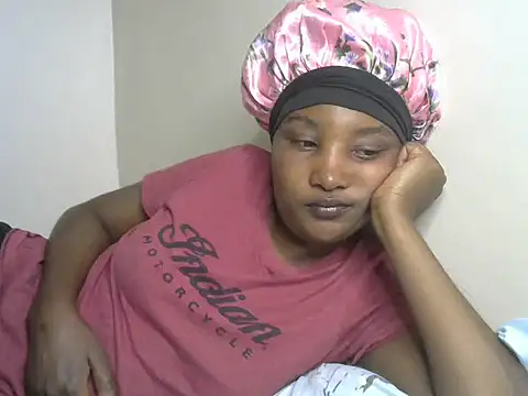 StacyGee24 online show from 4, 12, 2025