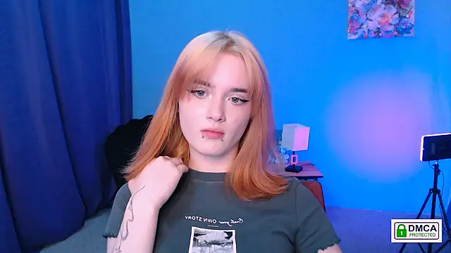 liana kisses online show from 2, 1, 2025