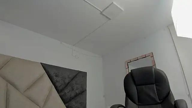 BarbaraKnox  online show from 8, 4, 2026