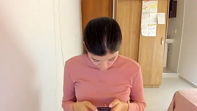 misstoya online show from 3, 2, 2025