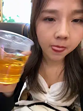 Efangfang online show from 8, 1, 2025