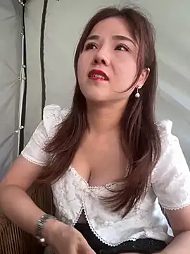 Efangfang online show from 14, 3, 2025