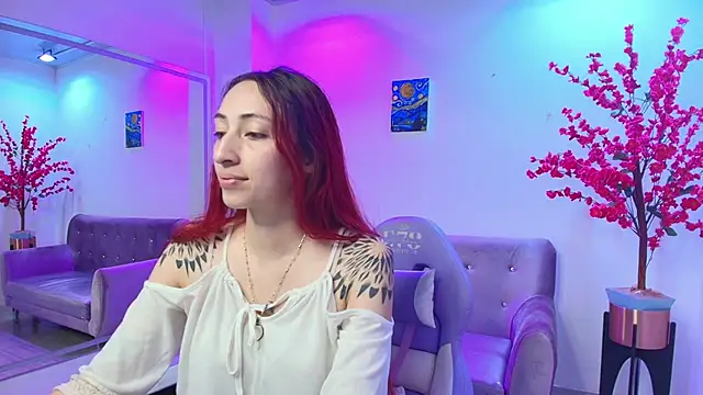 Snapshot of Vermelha_Gremory_ chatting on 15, 9, 2025 Vermelha Gremory  online show from 15, 9, 2025