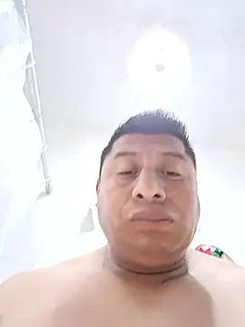 Snapshot of Riatatuil chatting on 15, 10, 2025 Riatatuil online show from 15, 10, 2025