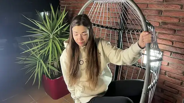 Mika Miller online show from 13, 3, 2026