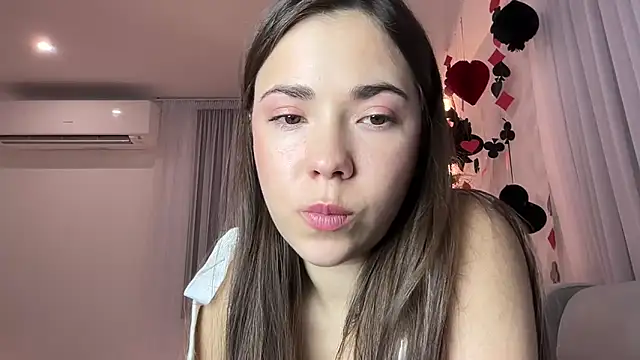 Mika Miller online show from 28, 4, 2026