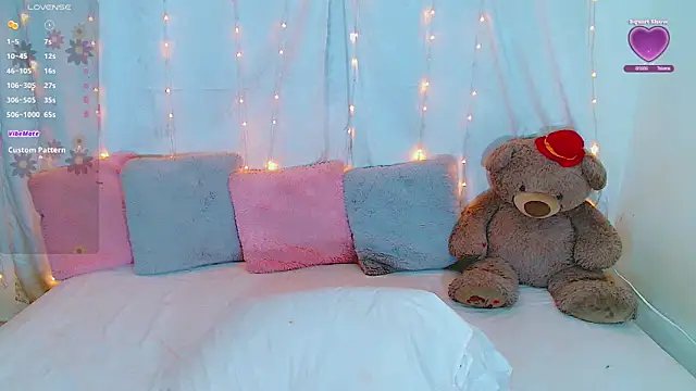 Snapshot of AlanaBekeer chatting on 8, 2, 2026 AlanaBekeer online show from 8, 2, 2026