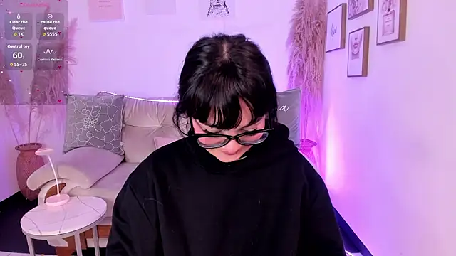 Sweet Namii online show from 27, 9, 2025