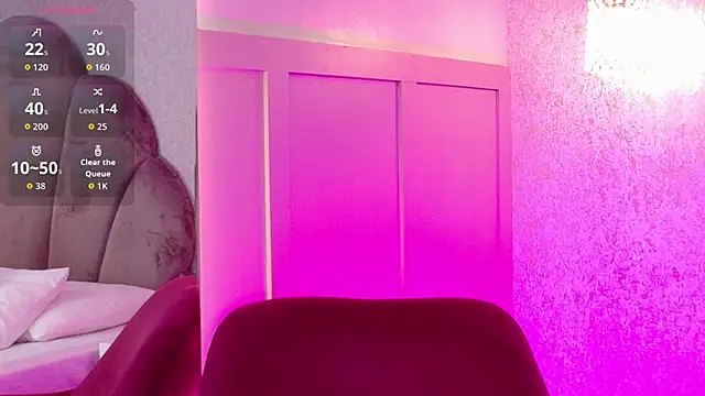 Camille Torres online show from 3, 12, 2025