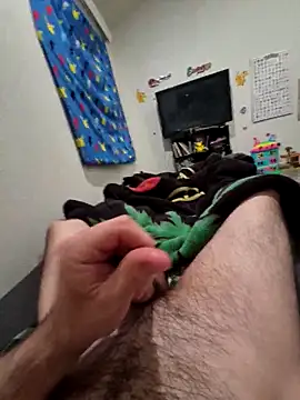 Snapshot of hungandnerdy420 chatting on 24, 5, 2026 hungandnerdy420 online show from 24, 5, 2026