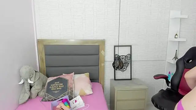 Kittytimberlake online show from 8, 2, 2025