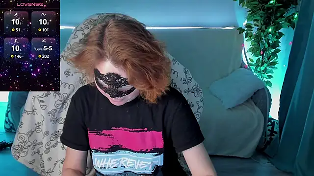 Snapshot of Sexy-Housewife chatting on 6, 12, 2024 Sexy-Housewife online show from 6, 12, 2024