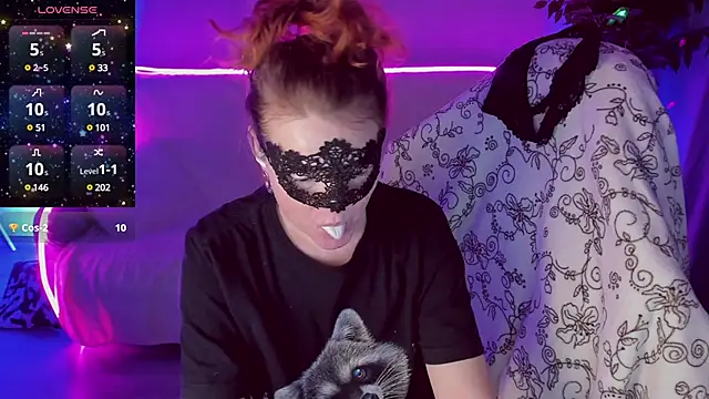 Snapshot of Sexy-Housewife chatting on 22, 1, 2025 Sexy-Housewife online show from 22, 1, 2025