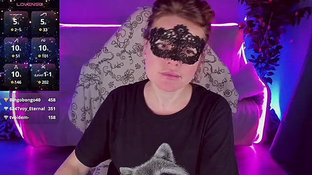 Snapshot of Sexy-Housewife chatting on 24, 1, 2025 Sexy-Housewife online show from 24, 1, 2025