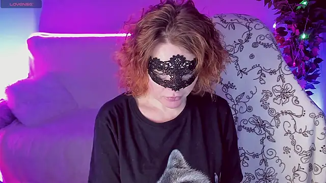 Snapshot of Sexy-Housewife chatting on 24, 1, 2025 Sexy-Housewife online show from 24, 1, 2025