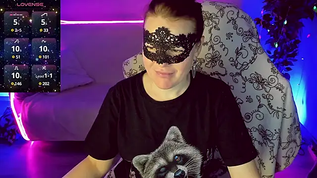 Snapshot of Sexy-Housewife chatting on 6, 2, 2025 Sexy-Housewife online show from 6, 2, 2025