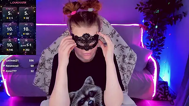 Snapshot of Sexy-Housewife chatting on 6, 2, 2025 Sexy-Housewife online show from 6, 2, 2025